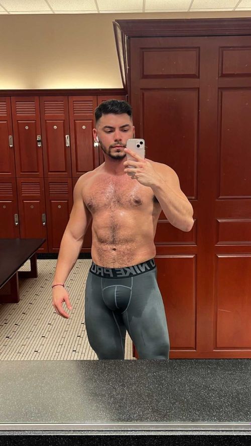 @lowkeyboy_