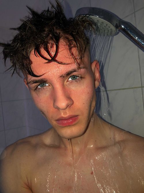 @lucashallfree
