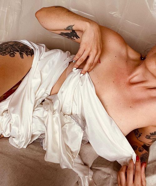 @lvrnthry nude lvrnthry nude