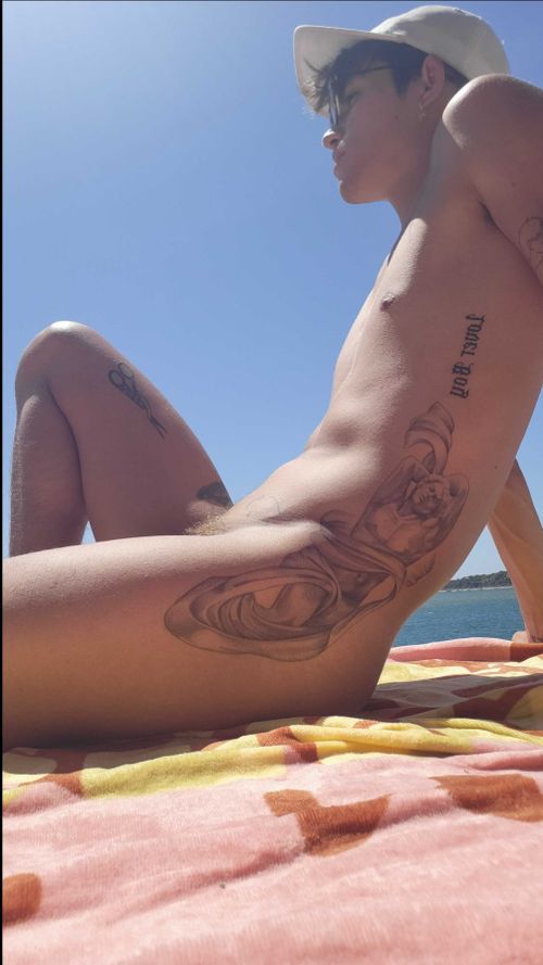 @magictalkingkitty nude magictalkingkitty nude