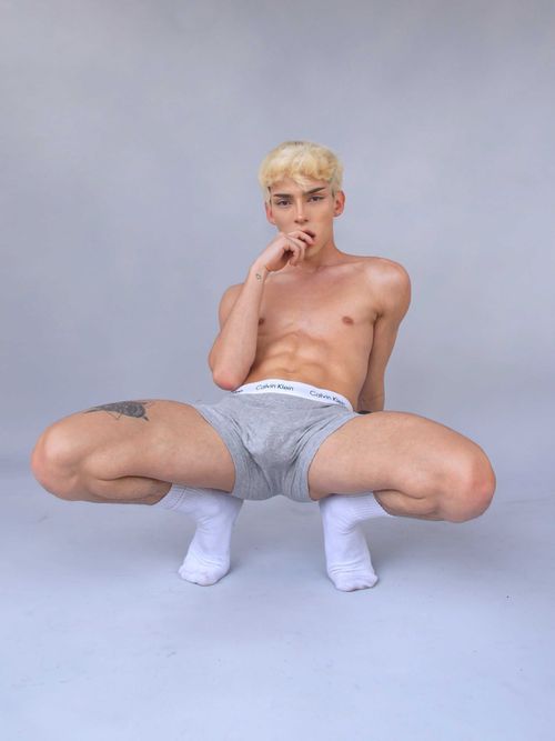 @mickeholguin