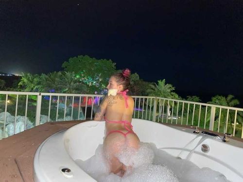 @midgetbtch nude midgetbtch nude