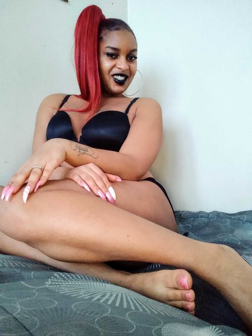 @misslovelysqurit nude misslovelysqurit nude