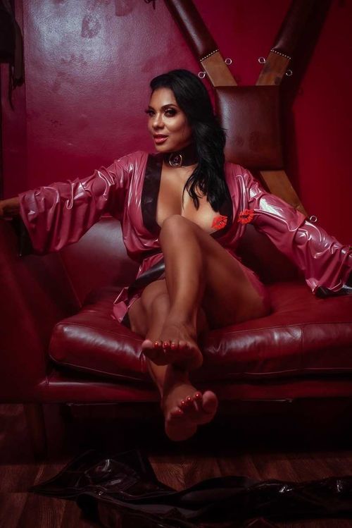 @mistresssarahcc nude mistresssarahcc nude