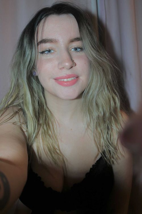 @molliecakexo