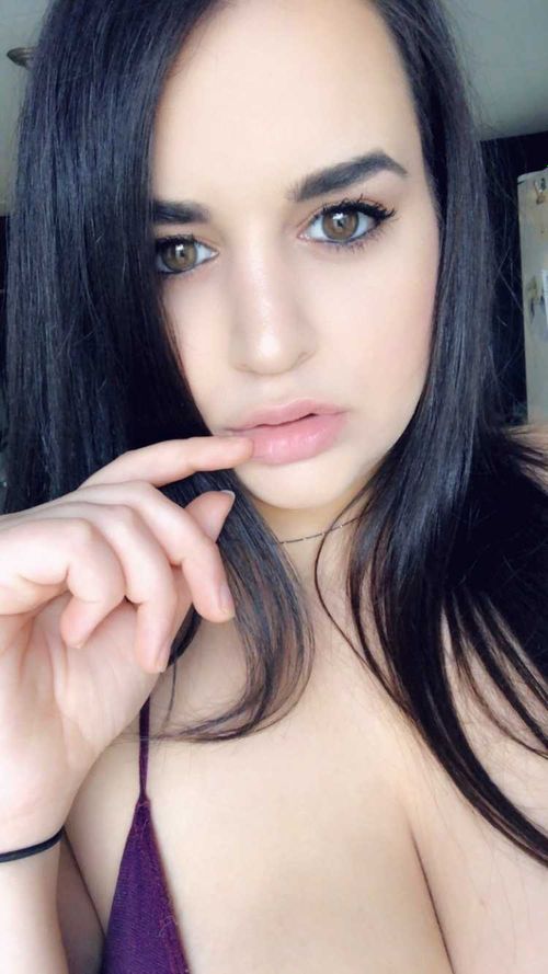 @monamoore22