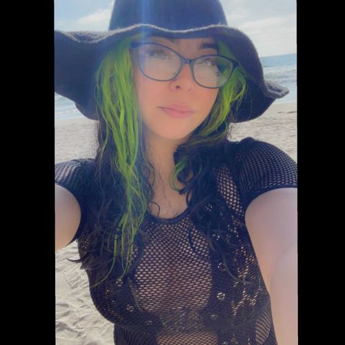 @moonlit_mars