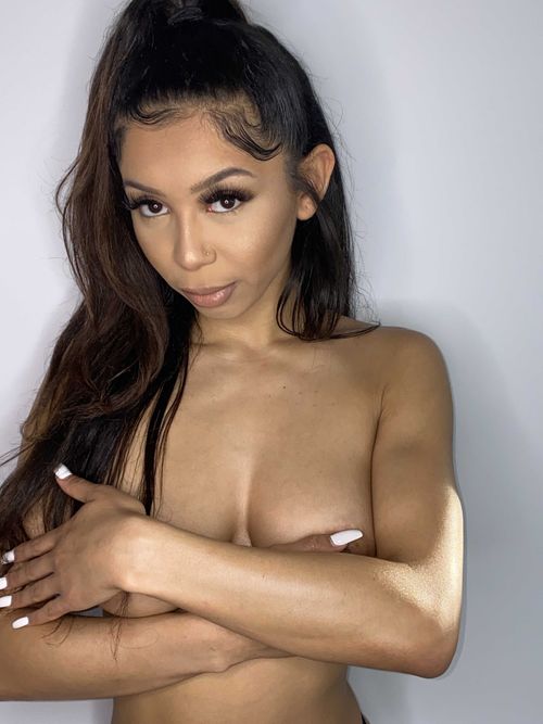 @ms_latina_valentina