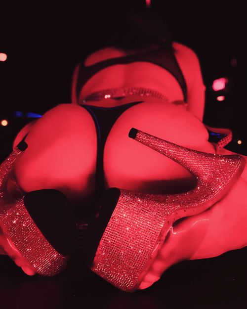 @mscurvyaries nude mscurvyaries nude