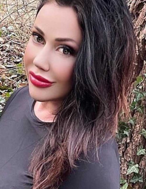 @mslisaappleton