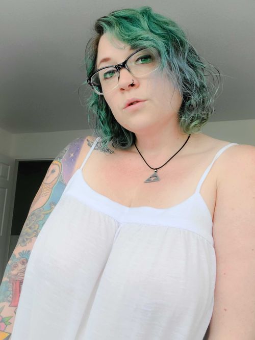 @nerdydirtyandcurvy