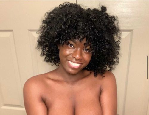 @nikkynyxx