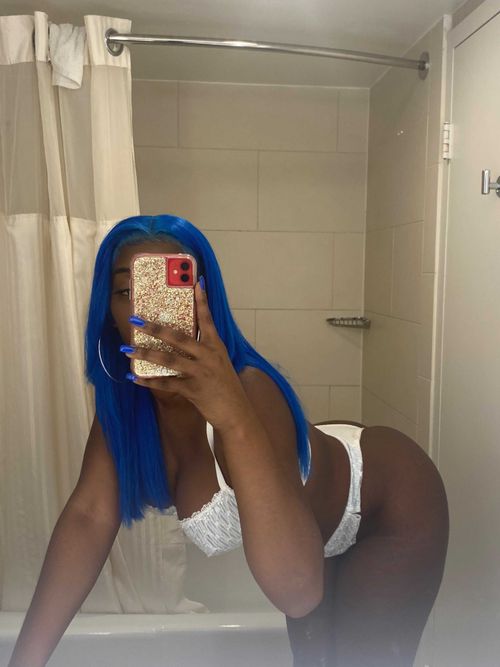 @noemidoll_