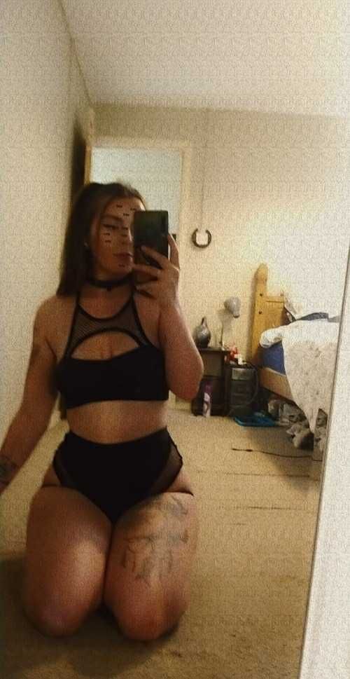 @nudeharlot
