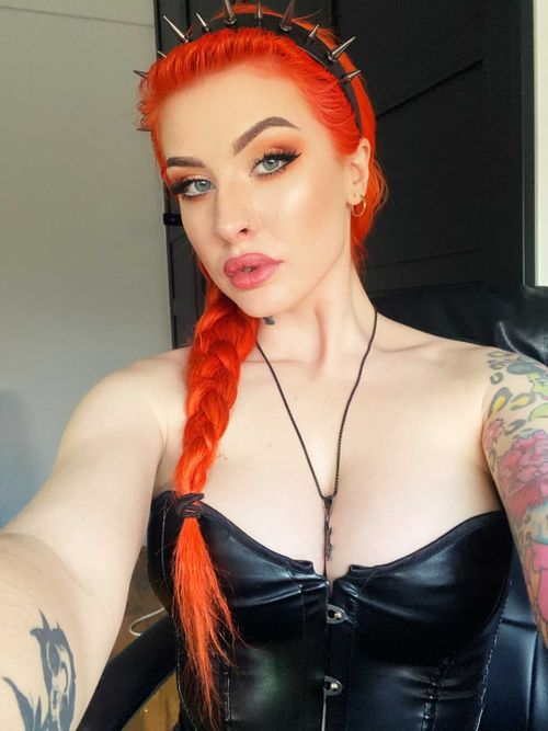 @onlymistressred