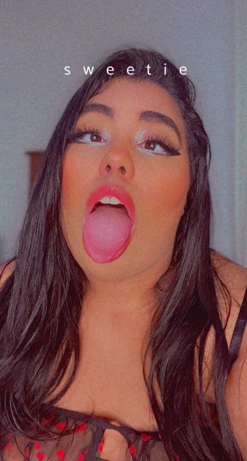 @peachellaa