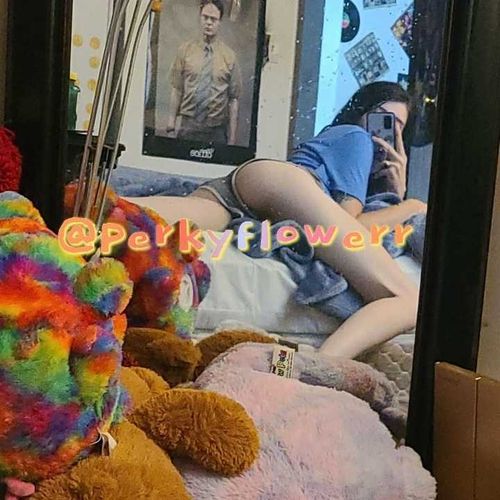 @perkyflower nude perkyflower nude