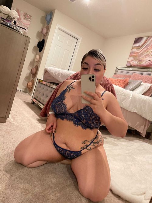 @petitebabetx