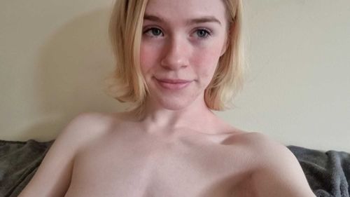 @petiteelise_xcx