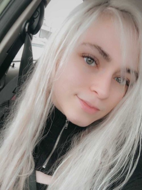 @petitepeacock