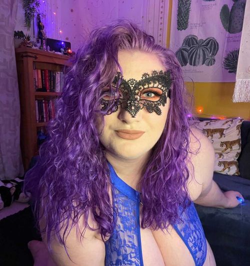 @phoebetheunistudent