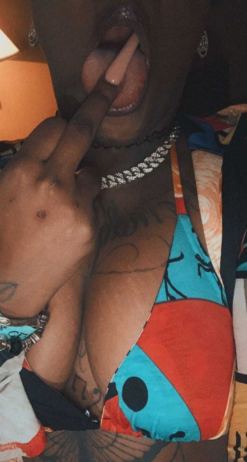 @pluggshawtyy
