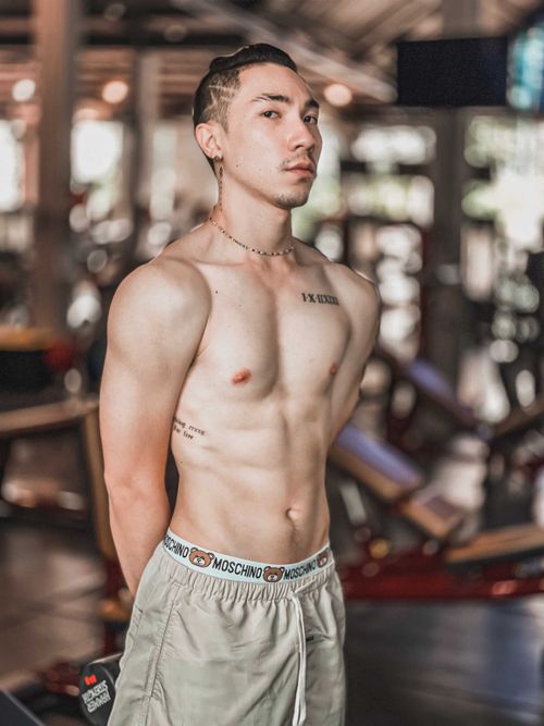 @poom2365