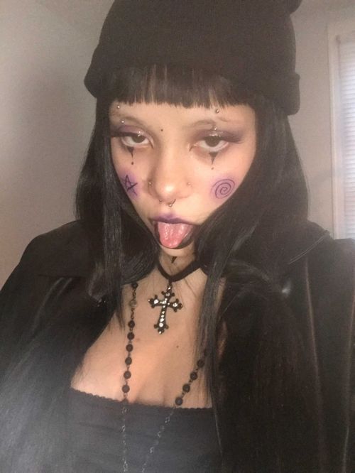 @pr3ttyd3adgirl