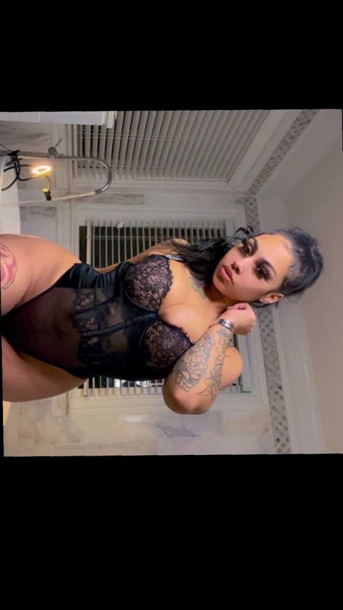 @prettiyonna nude prettiyonna nude