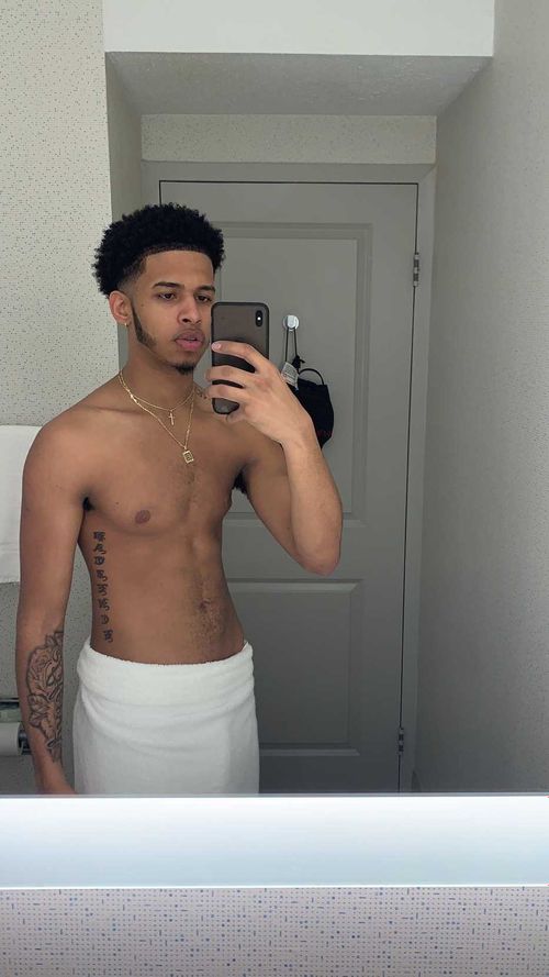 @prettyboii.e nude prettyboii.e nude