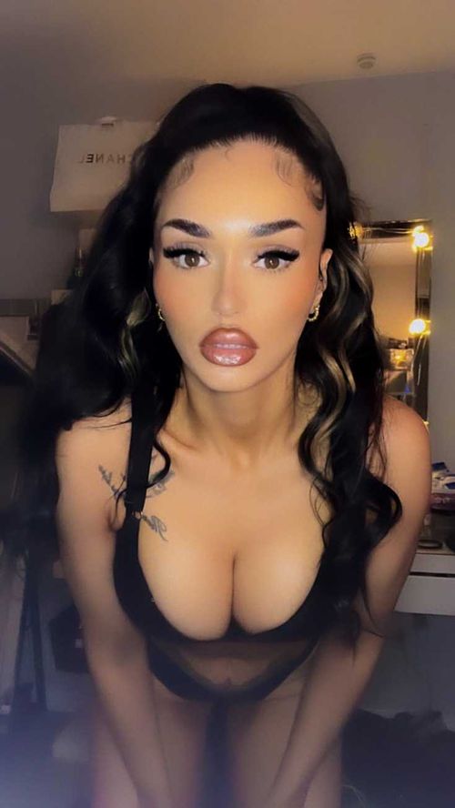@prettylittletiff