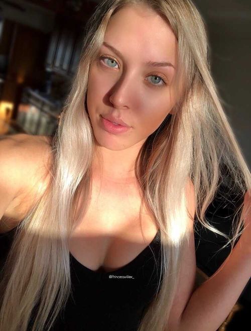 @princessxalex_