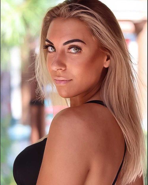 @ariannakartel