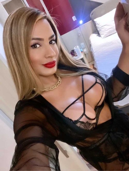 @bellaoficiall1