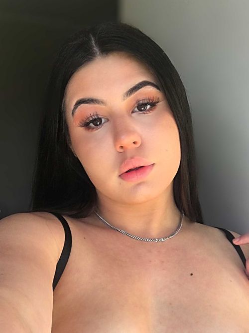 @chloehanrose