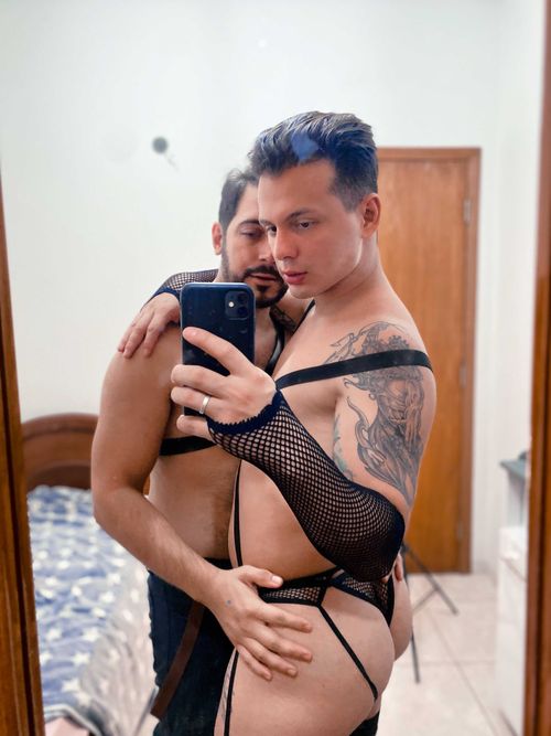 @couplehotmens