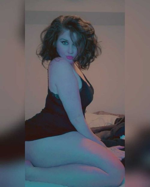 @curvypeach69