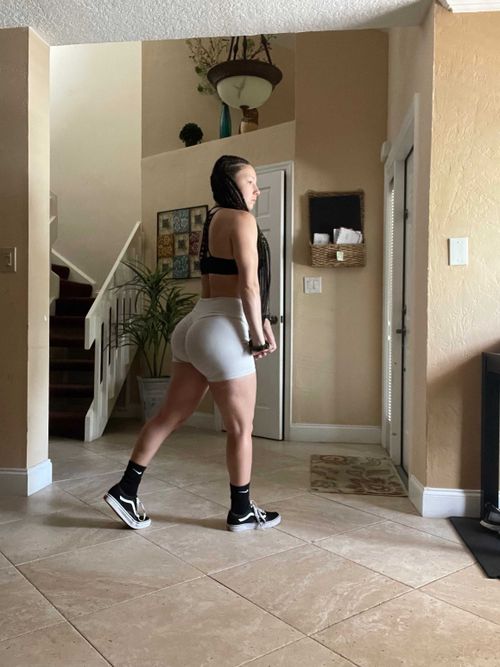 @fitwithaly