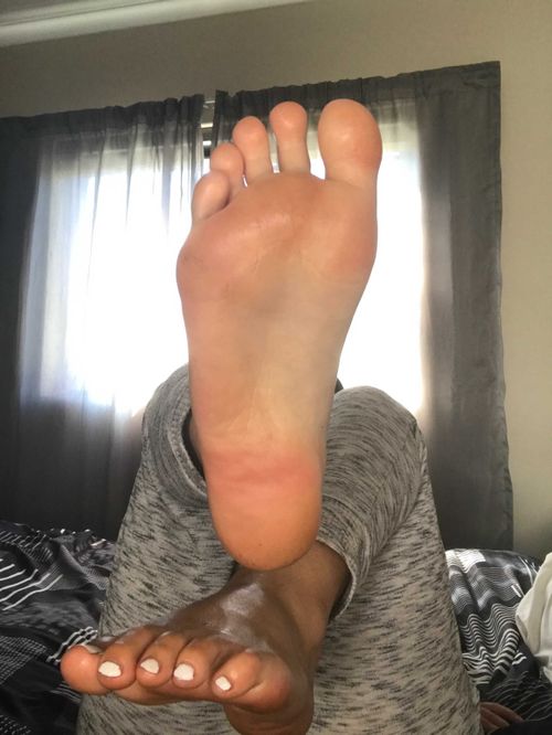 @foot_wife