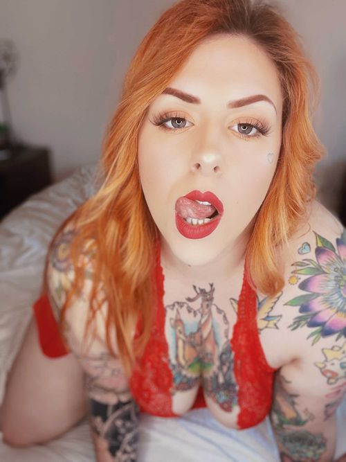 @freebigbuttblair