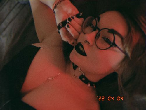 @gothtamago