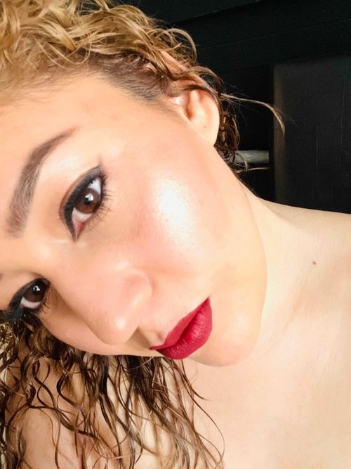 @howliie-hot