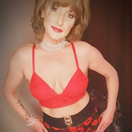 @kinkycougar