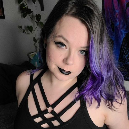 @kiraspitqueen
