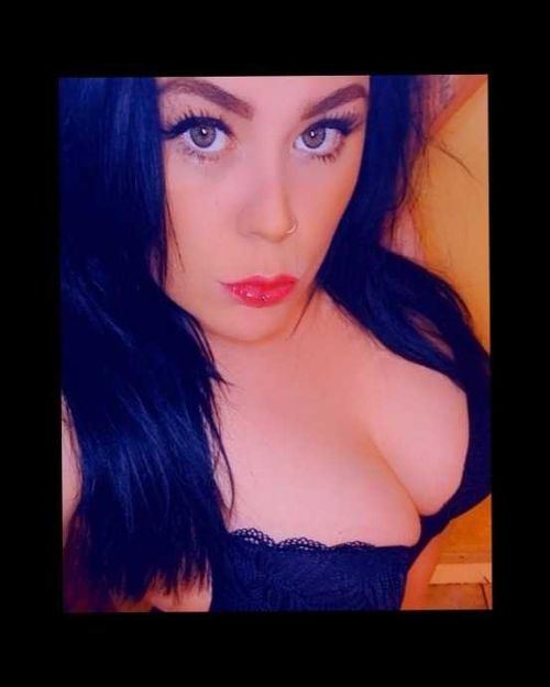 @kyliekinsxx