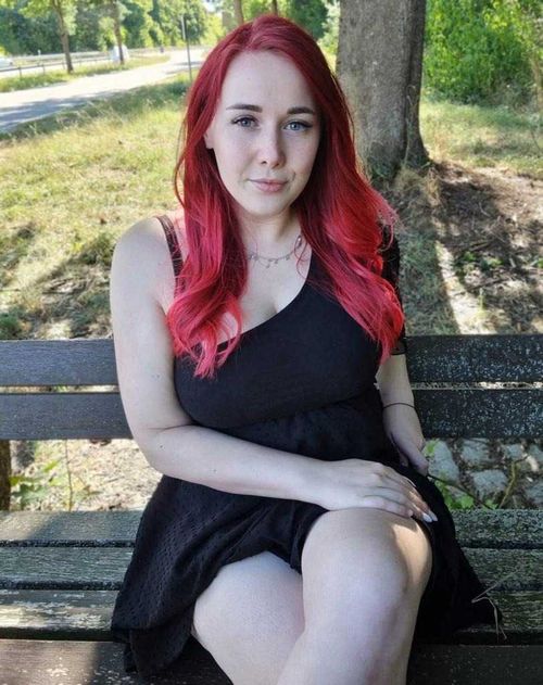 @levi_red