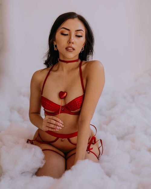 @littlemisslittlebit
