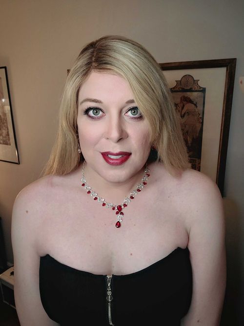 @luna_harper