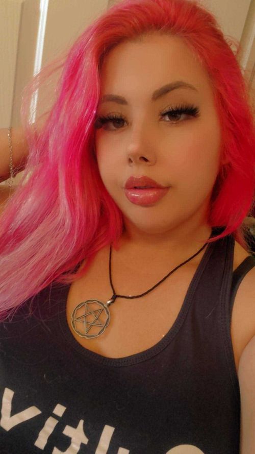 @missmyrcene23