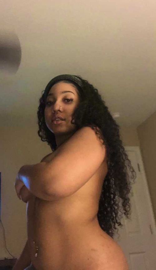 @msnickyyy
